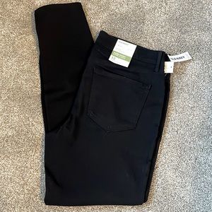 Old Navy Super Skinny Mid-rise jeans size 12